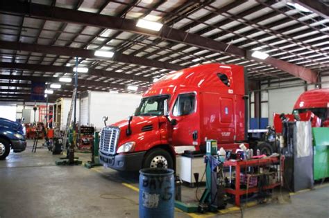 Semi truck repair shops. Things To Know About Semi truck repair shops. 